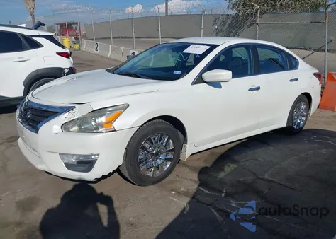 2014 Nissan Altima 2.5 S z USA, uszkodzony, nr VIN 1N4AL3APXEN335145